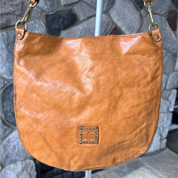 Campomaggi 
“Edera” shoulder bag in camel woven leather - Picture 3 of 6